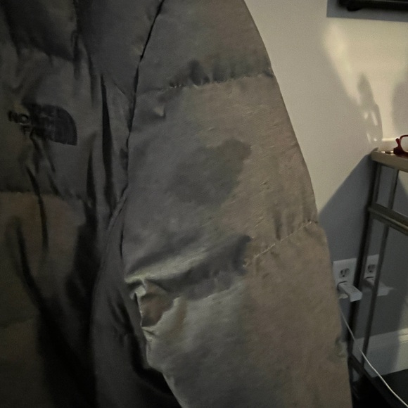 The North Face Women's Charcoal Puffer Jacket - Picture 5 of 5